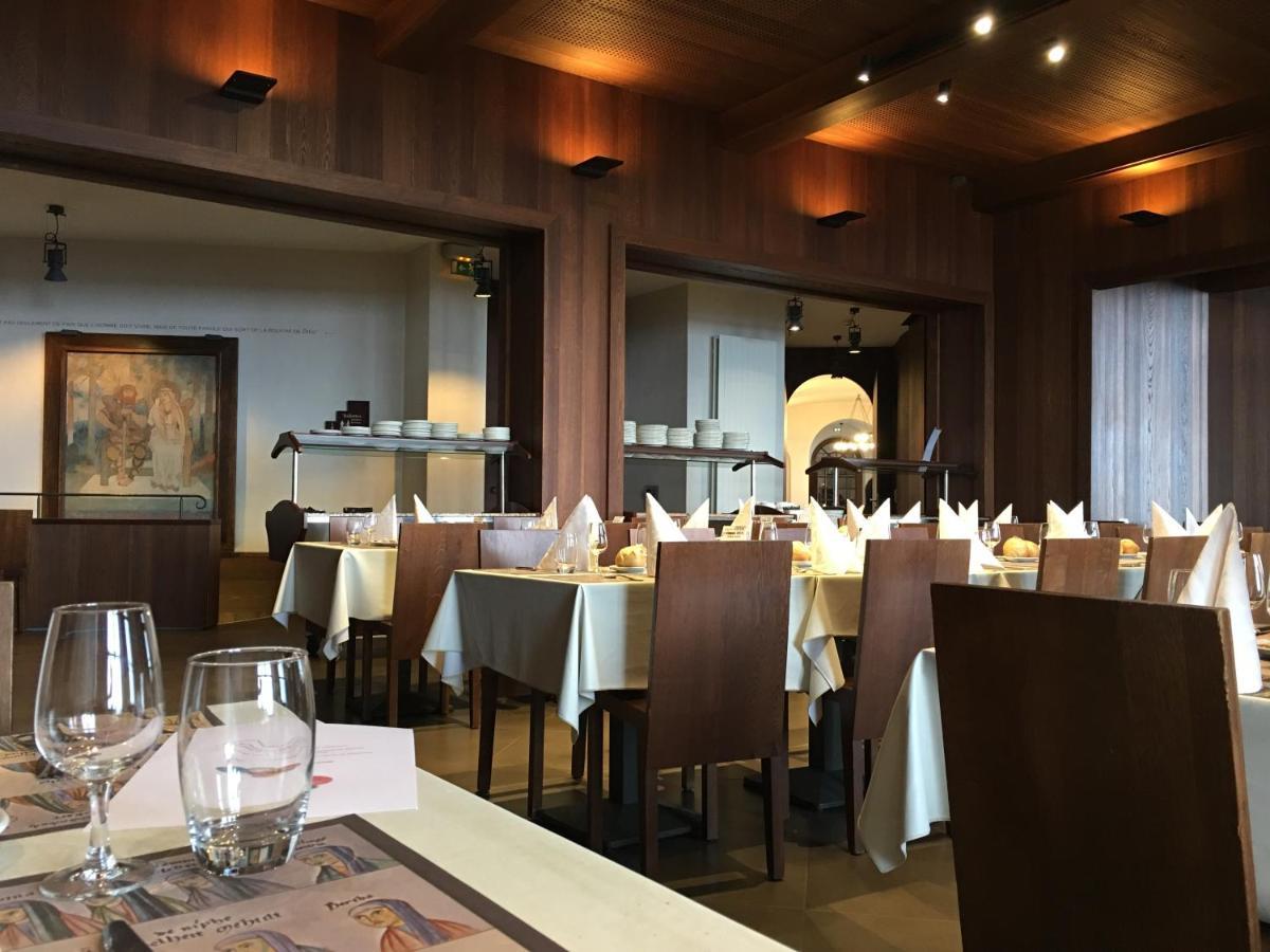 Hotel-Restaurant Mont Sainte-Odile Ottrott Exteriör bild